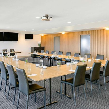 Mantra Melbourne Melton Hotel Eksteriør billede