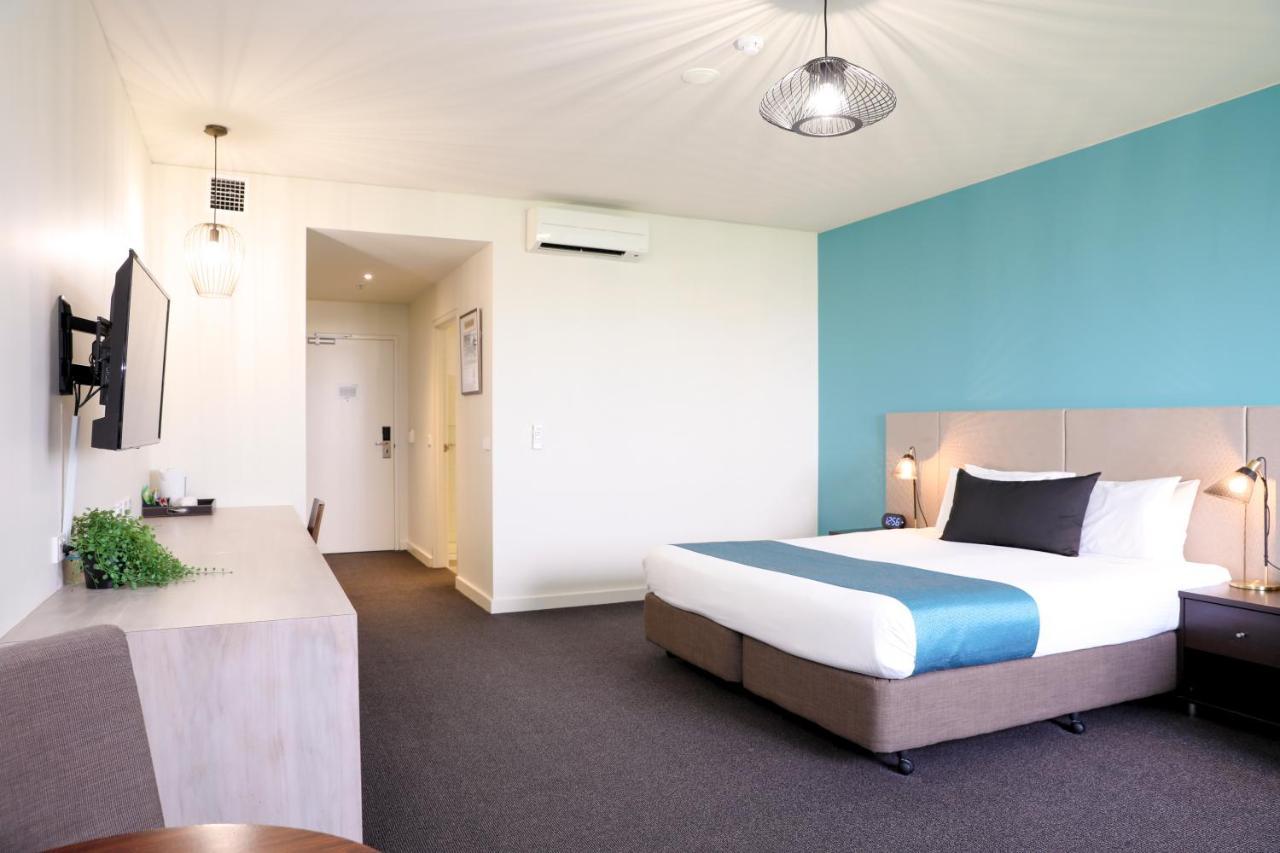 Mantra Melbourne Melton Hotel Eksteriør billede