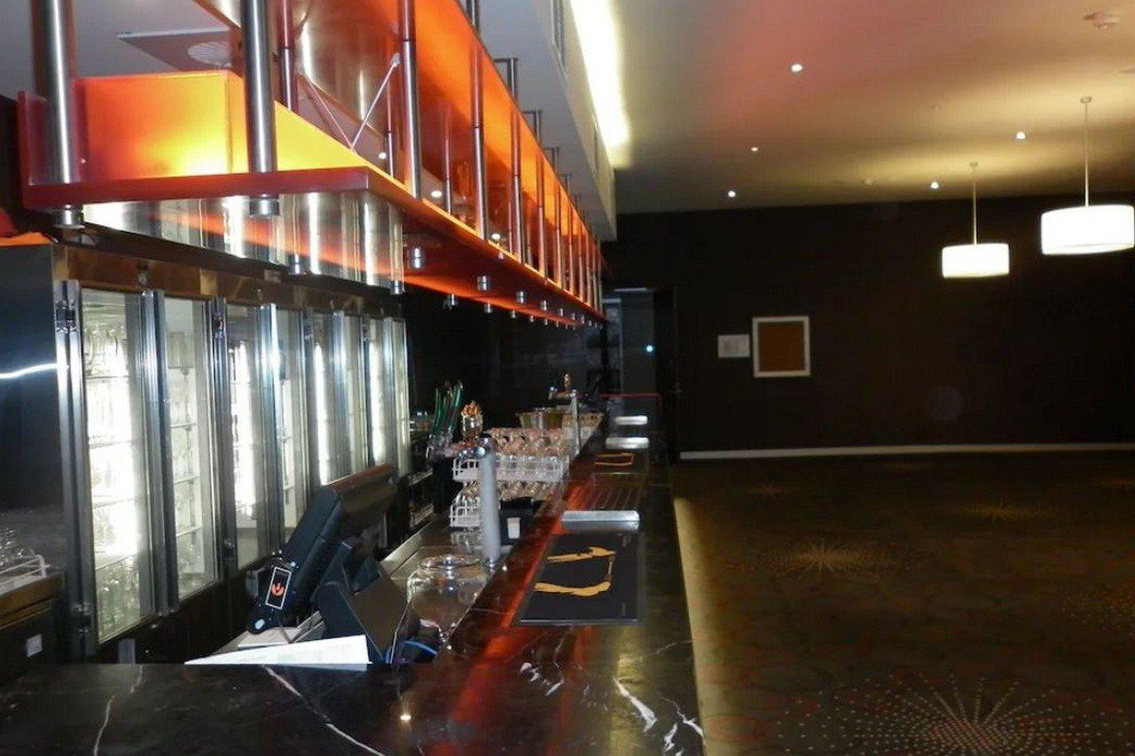 Mantra Melbourne Melton Hotel Eksteriør billede