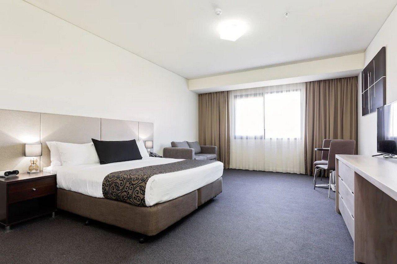 Mantra Melbourne Melton Hotel Eksteriør billede
