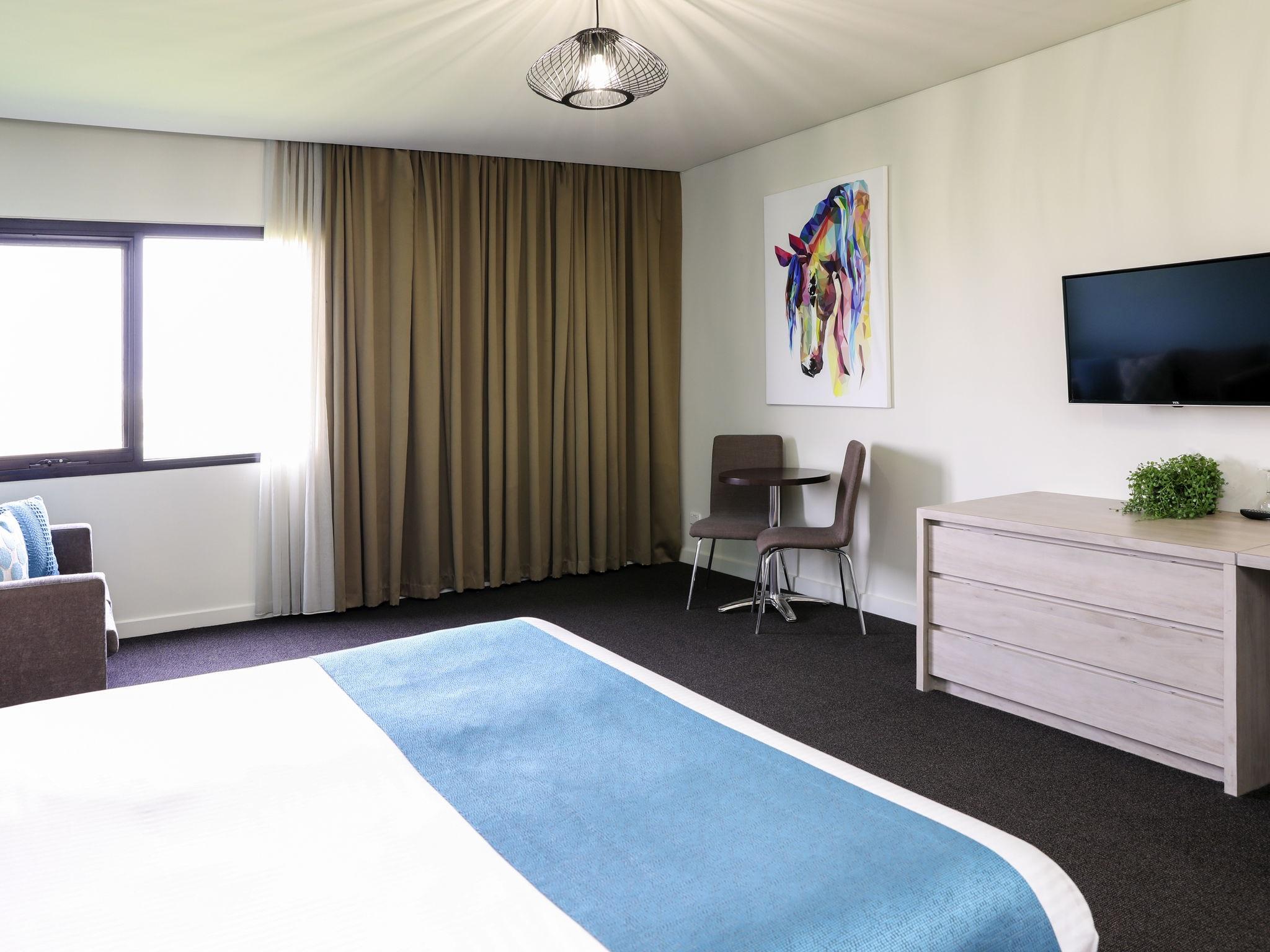 Mantra Melbourne Melton Hotel Eksteriør billede