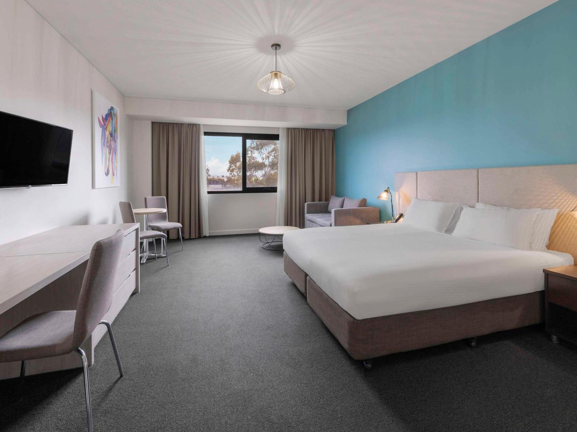 Mantra Melbourne Melton Hotel Eksteriør billede