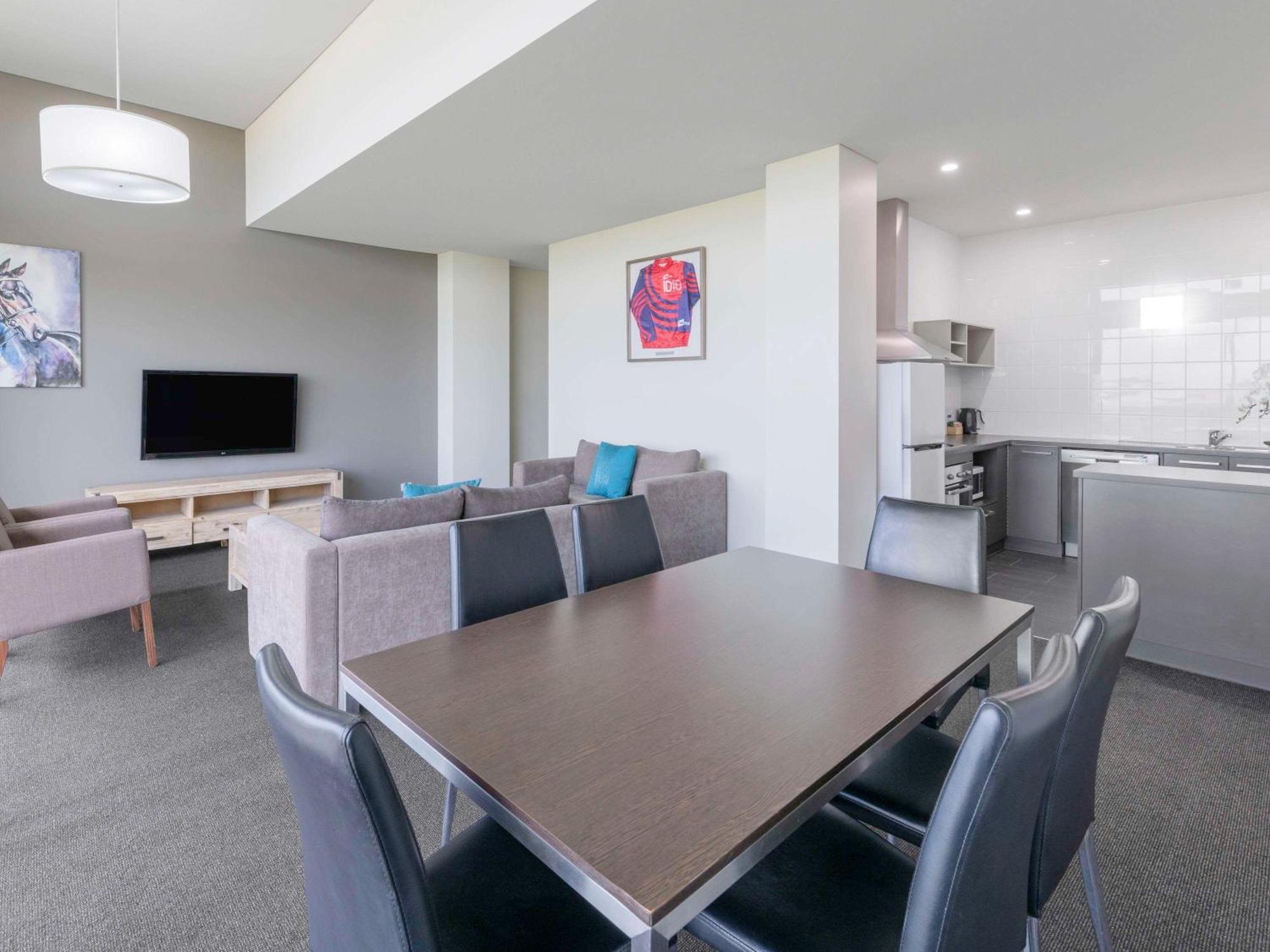 Mantra Melbourne Melton Hotel Eksteriør billede