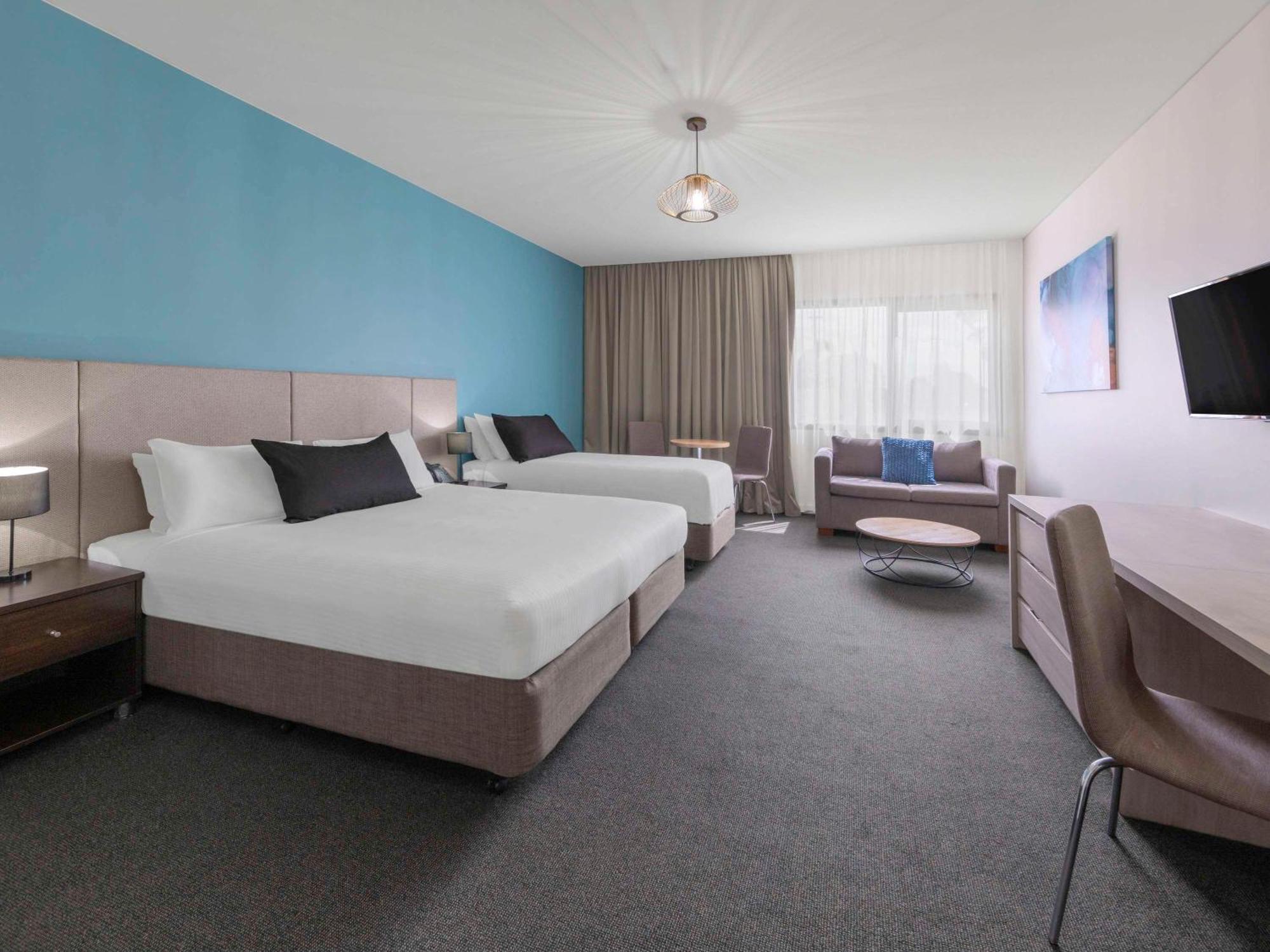 Mantra Melbourne Melton Hotel Eksteriør billede