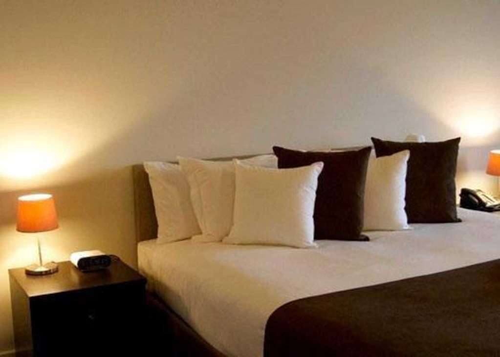 Mantra Melbourne Melton Hotel Eksteriør billede